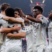 阿隆索下课为何显得突兀——安切洛蒂去年同期明明用一场2:5提供了一个底线