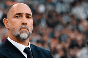 图多尔救火热刺！三中卫+纵向推进提速，战术改变能否立竿见影？